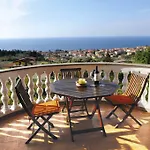 Bella Vista *